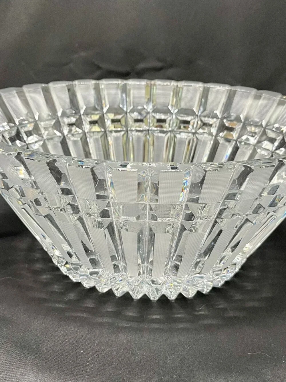Stunning Vtg American Cut Crystal (ACC) Hand-Cut Lead Crystal Centerpiece Bowk
